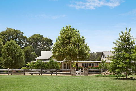 Elderslie House - Local Tourism 30
