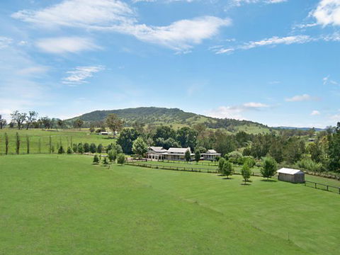 Elderslie House - Local Tourism 31