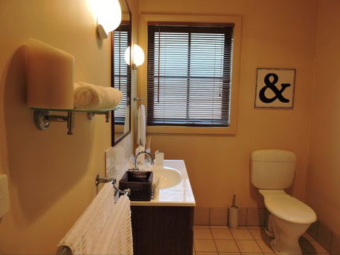 The Guesthouse: Hill End - Local Tourism 9