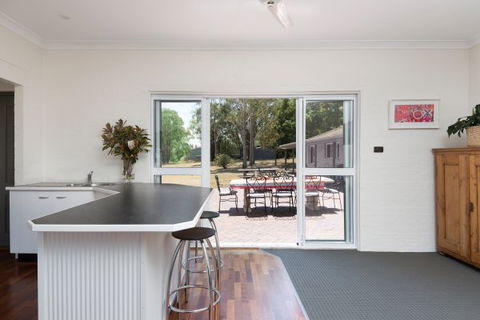 Elderslie House - Local Tourism 110