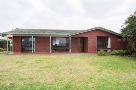 Coastal Cottage - Accommodation Australia 59