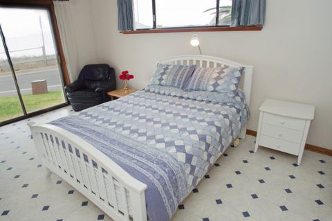 Coastal Cottage - Accommodation Australia 62