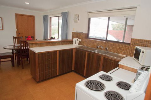 Coastal Cottage - Accommodation Australia 64