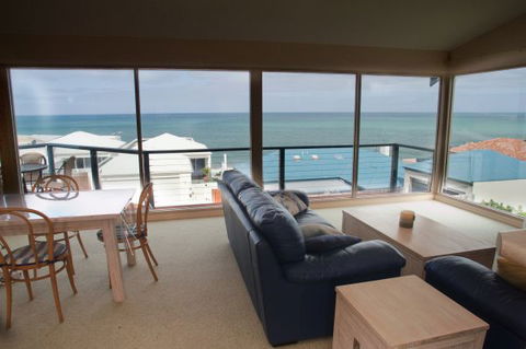 Coastal Cottage - Accommodation Australia 39
