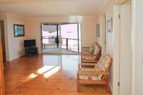 Coastal Cottage - Accommodation Australia 42