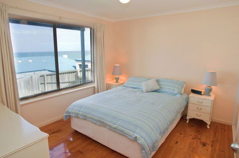 Coastal Cottage - Accommodation Australia 43