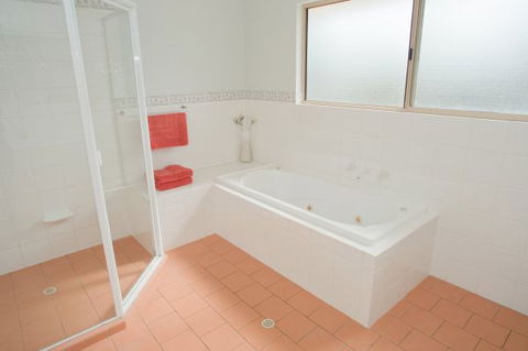 Coastal Cottage - Accommodation Australia 48