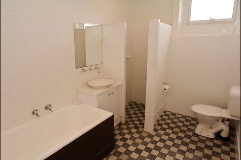 Coastal Cottage - Accommodation Australia 16