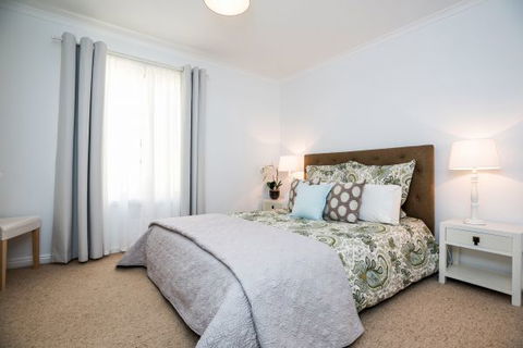 Coastal Cottage - Accommodation Australia 89