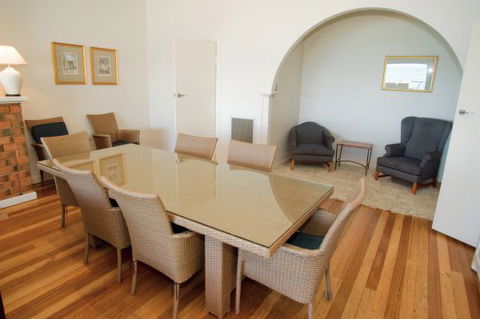 Coastal Cottage - Accommodation Australia 24