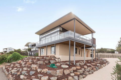 Coastal Cottage - Accommodation Australia 69