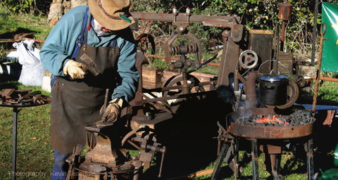 Eastern Dandenong Ranges Visitor Information Centre - Local Tourism 14
