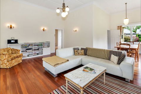 Eurambeen Historic Homestead And Gardens - Local Tourism 5