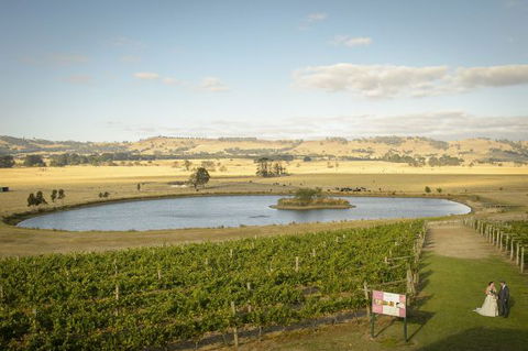 Grange Cleveland Winery Retreat - Accommodation Australia 4