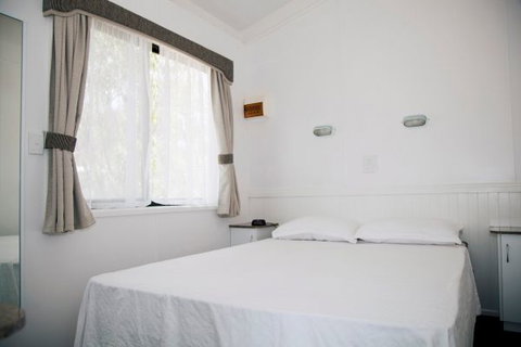 Swan Bay Holiday Park - Local Tourism 1