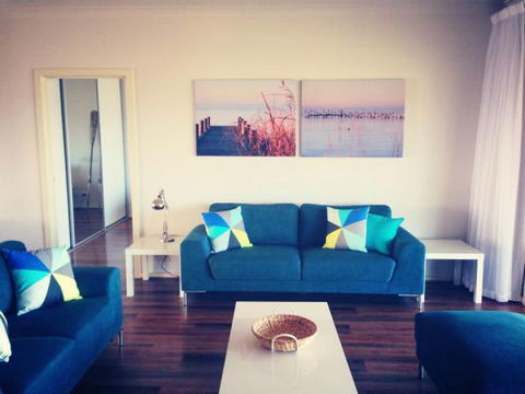 Vintage Oar Holiday House - Accommodation Australia 0