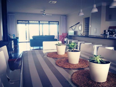 Vintage Oar Holiday House - Accommodation Australia 1