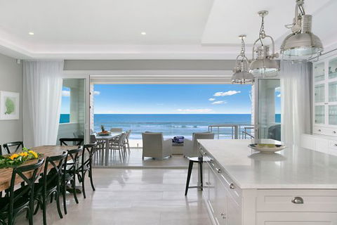 Oceans 74 - An Elite Holiday Home - Australia Shopping 9