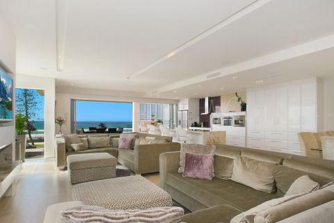 Oceans 74 - An Elite Holiday Home - Australia Shopping 32