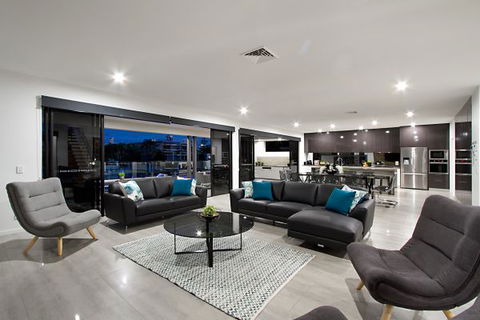 Oceans 74 - An Elite Holiday Home - Australia Shopping 21