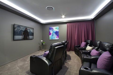 Oceans 74 - An Elite Holiday Home - Australia Shopping 23