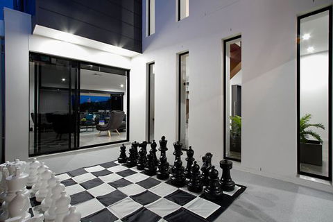 Oceans 74 - An Elite Holiday Home - Australia Shopping 25