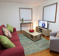 Waratah Beach Breaks - Local Tourism