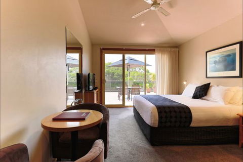 Eugenie's Luxury Accommodation - Accommodation Australia 5