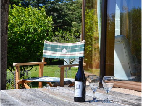 Herons Rise Vineyard Accommodation - Local Tourism 3