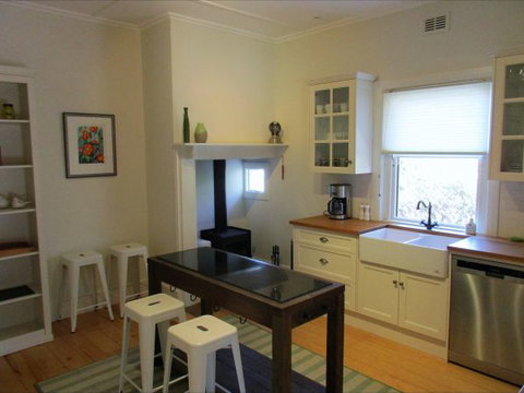 Tin House At Tanunda - Local Tourism 12