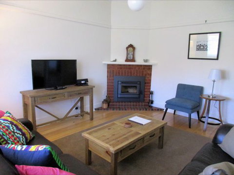 Tin House At Tanunda - Local Tourism 13