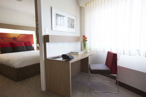 Novotel Sydney Olympic Park - Australia Shopping 2
