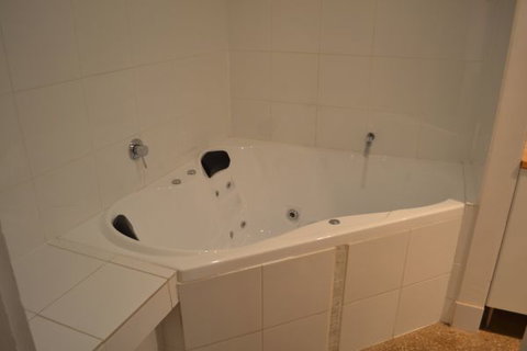 Tin House At Tanunda - Local Tourism 25