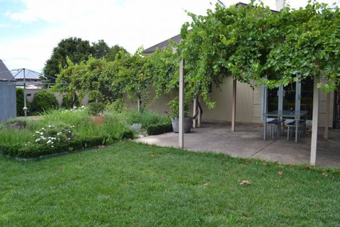 Tin House At Tanunda - Local Tourism 26