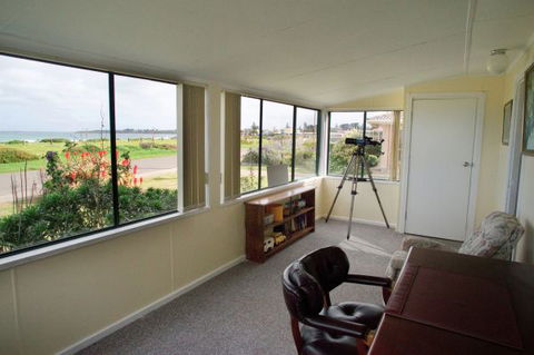 Beach Point - Accommodation Australia 3