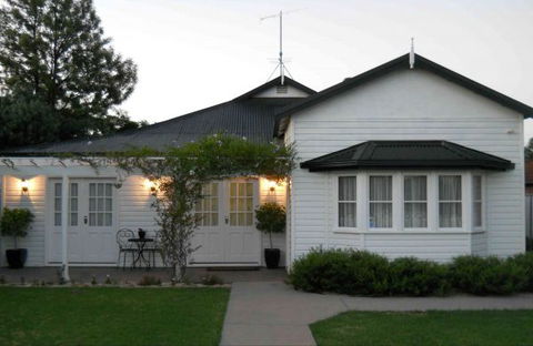 BJs Short Stay Apartments - Accommodation Australia 1