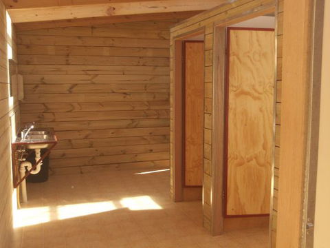 Discovery Lagoon Camping Grounds - Accommodation Australia 3