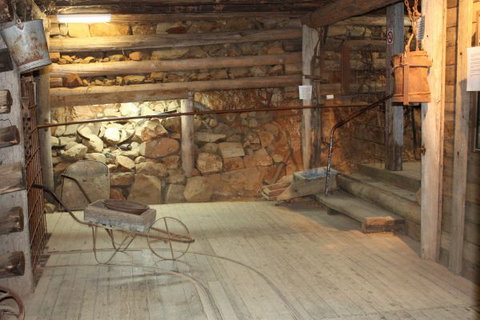 Gold Mine Guesthouse - Accommodation Australia 6