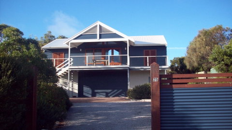 Top Deck Marion Bay - Accommodation Australia 0