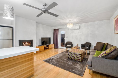 Mount Gambier Accommodation - Accommodation Australia 1