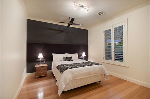 Mount Gambier Accommodation - Accommodation Australia 6