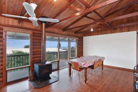 Sam's - Local Tourism 3