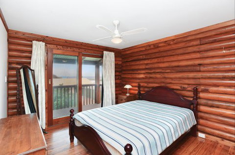 Sam's - Local Tourism 5