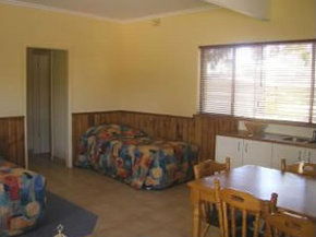 Three States Motel - Local Tourism 2