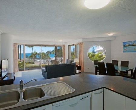 Osprey Oceanview Apartments - Local Tourism 1
