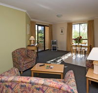 Kingston Court Serviced Apartments - Local Tourism
