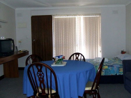 Beachport Motor Inn - Accommodation Australia 1