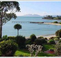 Amos House   Swansea  Villas - Accommodation Australia