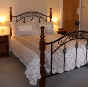 Cambridge House - Accommodation Australia 3