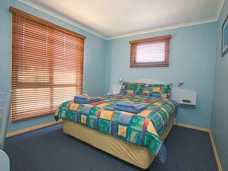 Strahan Bungalows - Accommodation Australia 1